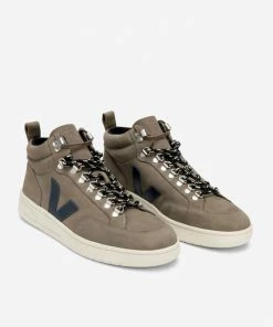 Veja Roraima Nubuck Trainers Moonrock/Nautico
