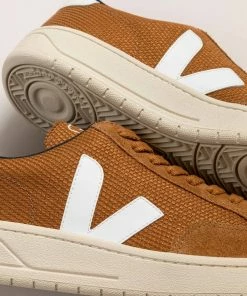 Veja Veja V-12 Mesh Sneaker Tent & White