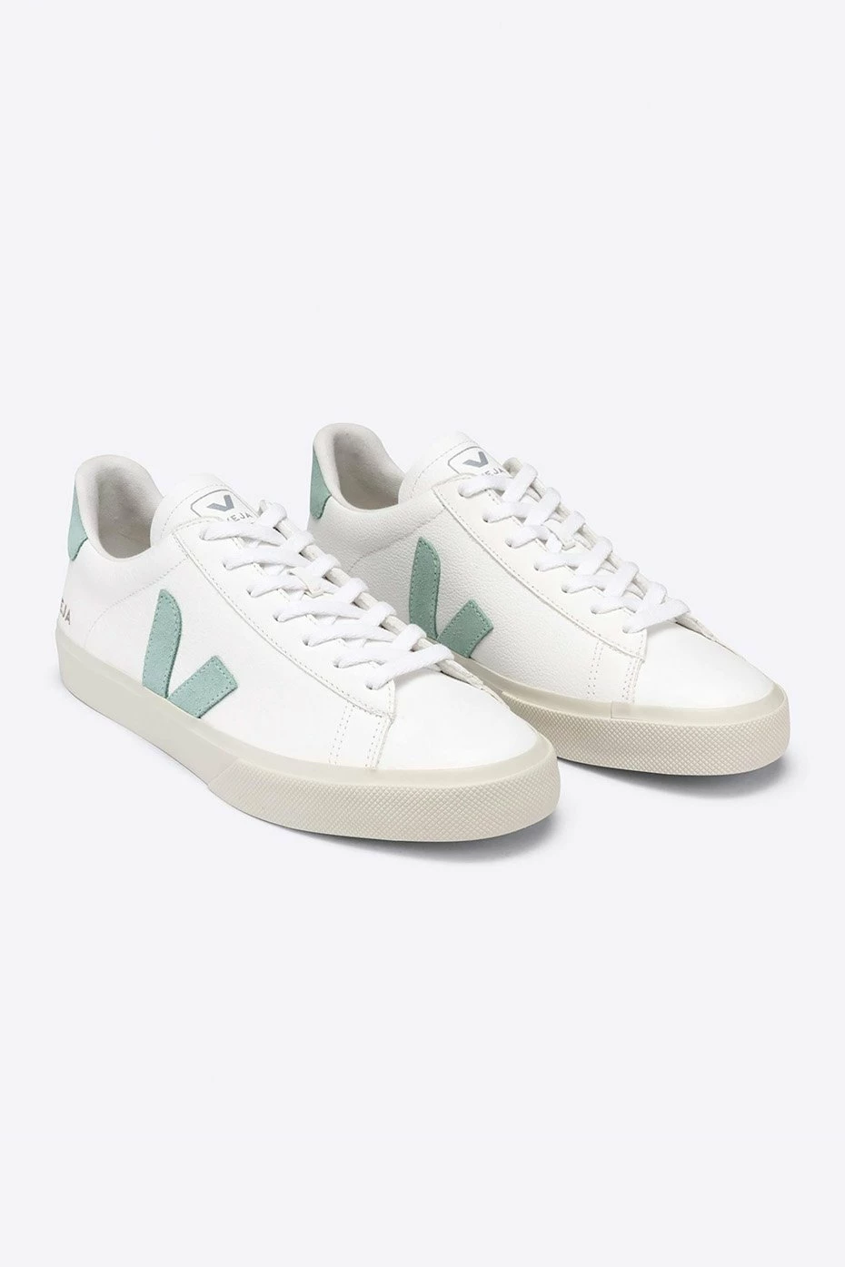 Veja Extra White Campo Chromefree Trainer Womens