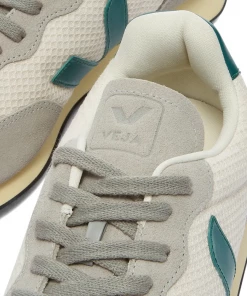 Veja Rio Branco Vintage Runner Hexamesh Gravel & Brittany