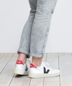 Veja Extra White Nautico Pekin Leather V-10 Trainers Shoes