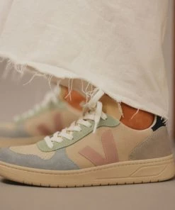 Veja Multico Natural Babe V-10 Suede Trainer Womens