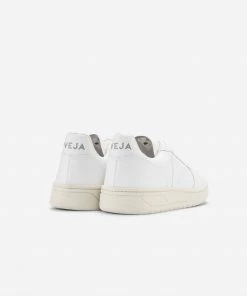 Veja V-10 Extra White Shoes