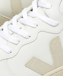 Veja V-15 Leather White Natural