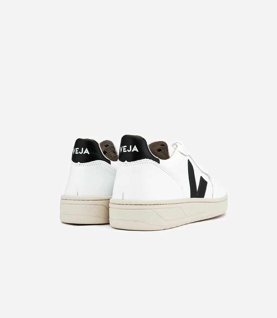 Veja Extra White and Black V10 Sneaker