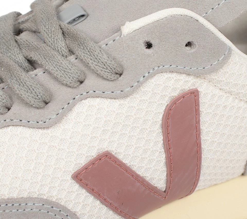 Veja Veja Rio Branco Hexamesh Gravel Dried-Petal Oxford Grey
