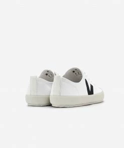 Veja Nova Canvas White Black
