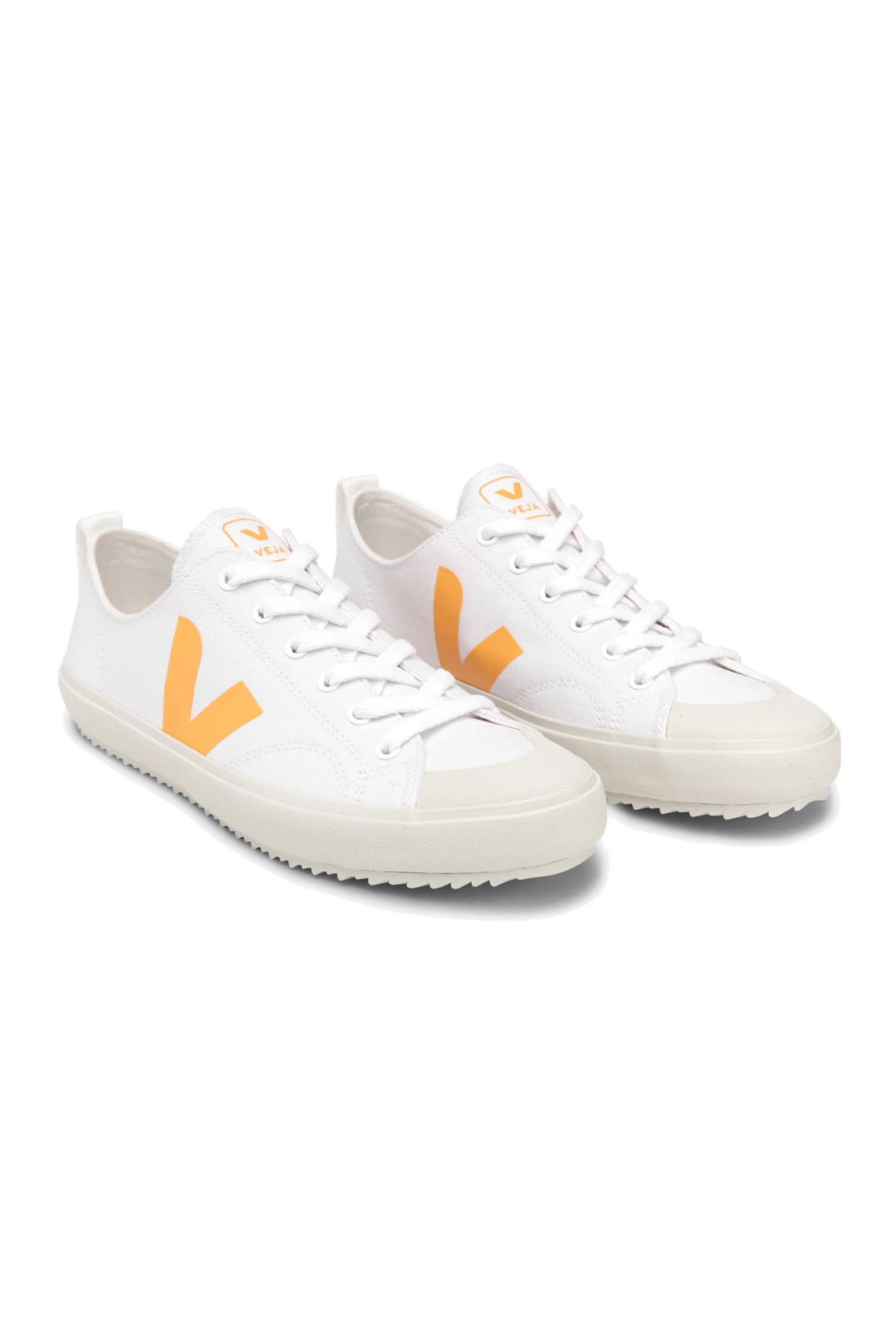 Veja Nova Canvas Trainers - White Ouro