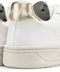 Veja V10 Leather Extra White Platine Shoes