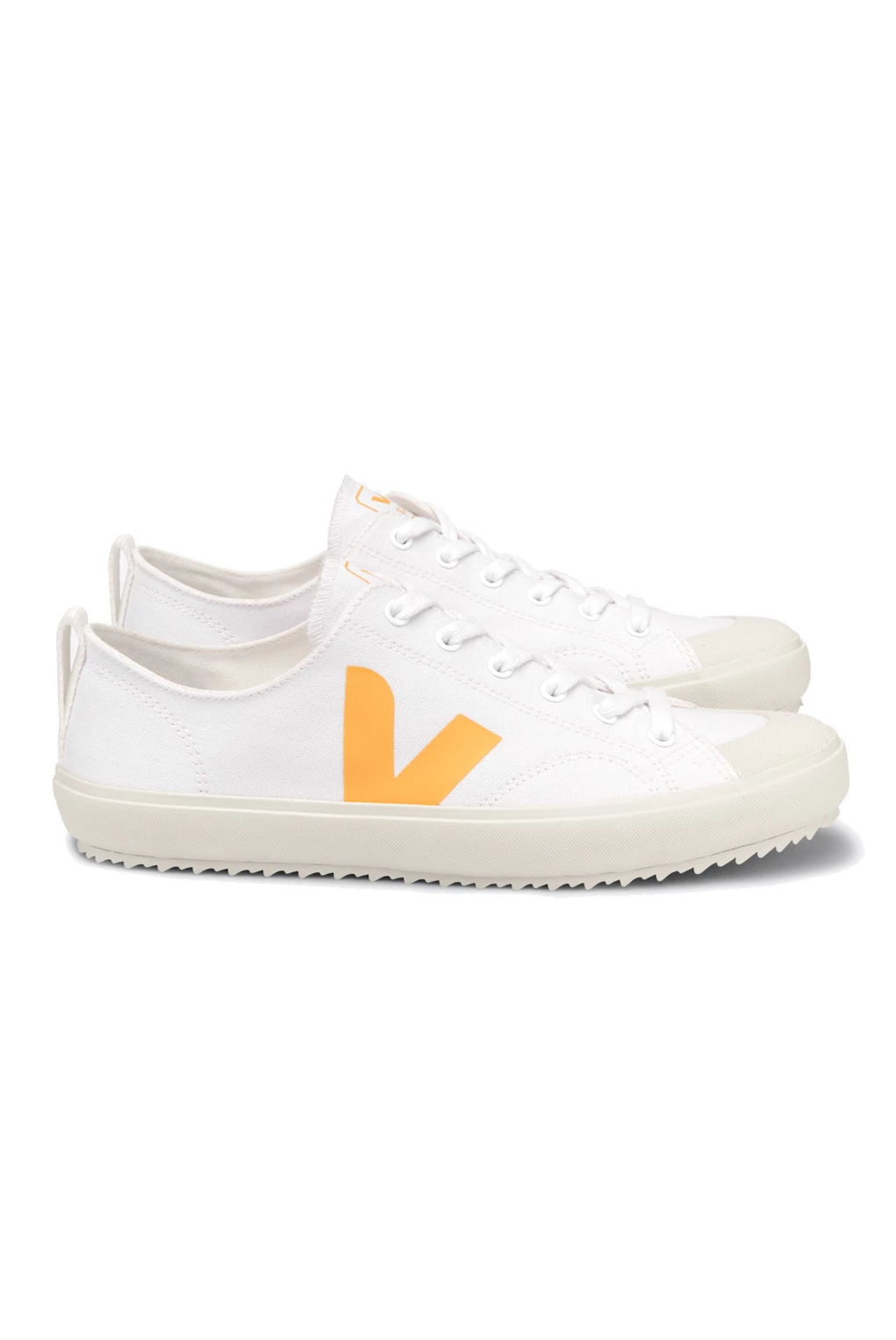 Veja Nova Canvas Trainers - White Ouro